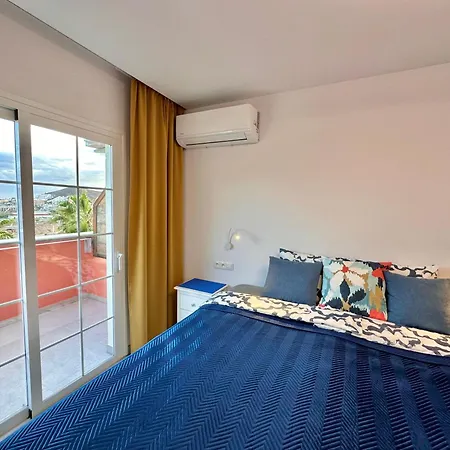 Sunset 5 & Heated Pool Apartment